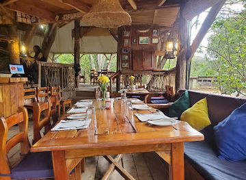 kenya/samburu-national-reserve/restaurant/trout-tree-restaurant