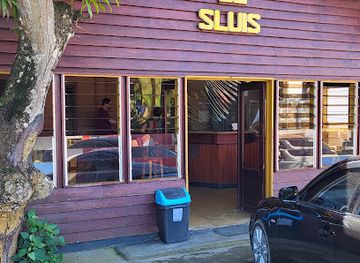 suriname/saramacca-district/restaurant/de-sluis