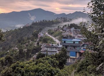 nepal/poon-hill/restaurant/o-holy-land-resort