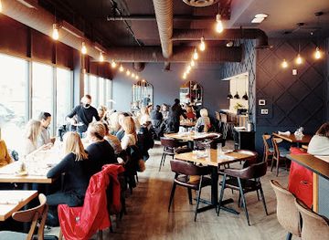 canada/manitoba/restaurant/nola