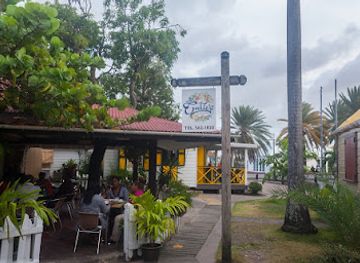 antigua-and-barbuda/hell-s-gate/restaurant/cutie-s