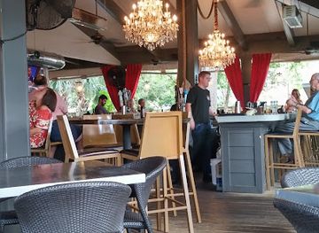 florida/tallahassee-area/restaurant/table-23