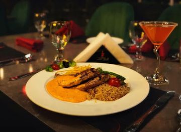 pakistan/rama-valley/restaurant/deflambe-a-story-in-every-bite