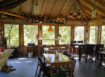 canada/cape-breton-highlands-national-park/restaurant/danena-s-bakery-bistro