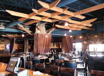 illinois/aurora/restaurant/the-turf-room