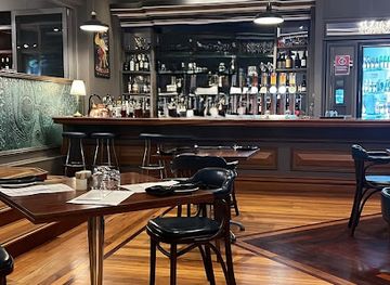 australia/far-west/restaurant/trinders-in-the-astra