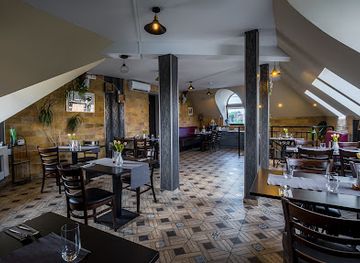 hungary/szekesfehervar/restaurant/viniczai-s-restaurant-bar