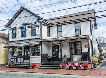 maryland/wye-island-natural-resource-management-area/restaurant/theo-s-steaks-sides-spirits-st-michaels