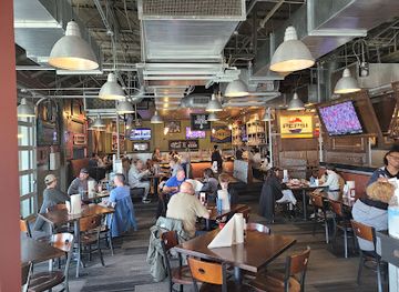 alabama/monte-sano-state-park/restaurant/bad-daddy-s-burger-bar