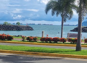 panama/taboga-island/restaurant/hacienda-colombiana