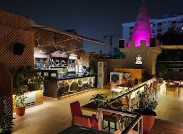 bahrain/manama/restaurant/camelot-restaurant-and-lounge