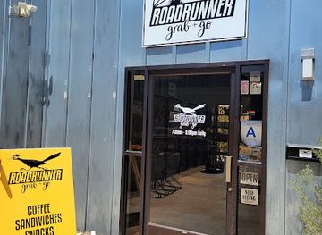 california/joshua-tree/restaurant/roadrunner-grab-go