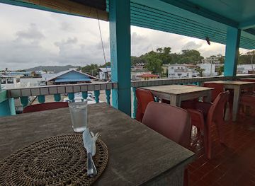 palau/ngardmau/restaurant/kramer-s-bar-and-restaurant