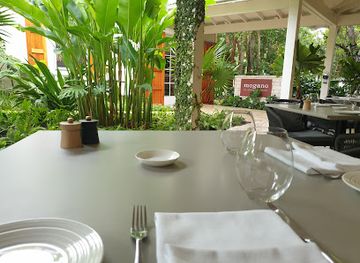 the-bahamas/nassau/restaurant/mogano-by-giorgio-locatelli