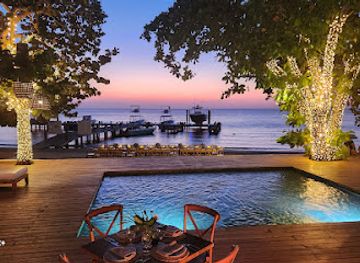 honduras/roatan/restaurant/luna-muna