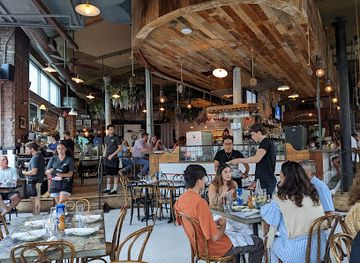 new-jersey/asbury-park/restaurant/the-local-mainstay-bar-lounge