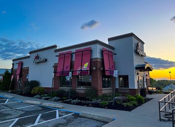 maine/rockland/restaurant/applebee-s-grill-bar