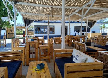 tanzania/eastern-zone/restaurant/the-waves-tanzania