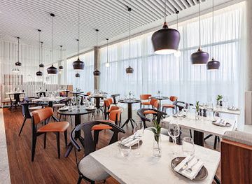 iceland/keflavik/restaurant/the-bridge