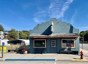iowa/dutch-heritage-area/restaurant/dave-s-old-home-cafe