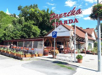 hungary/balaton-uplands/restaurant/paprika-csarda