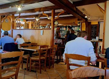 france/auvergne-volcanoes/restaurant/auberge-de-la-cabane