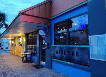 florida/cocoa-beach/restaurant/flavour-kitchen-and-wine-bar