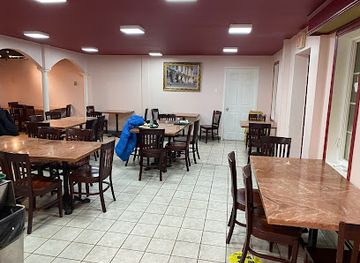 canada/nunatsiavut/restaurant/yummy-shawarma
