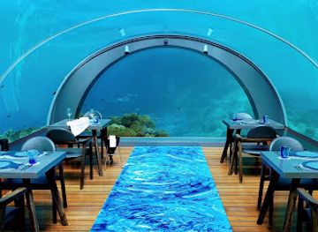 maldives/noonu-atoll/restaurant/5-8-undersea-restaurant