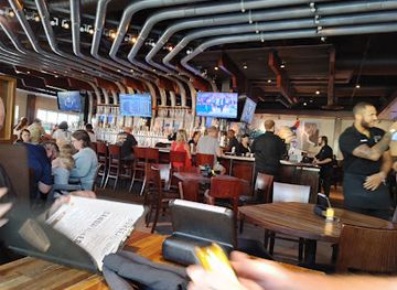 kansas/monument-rocks/restaurant/yard-house