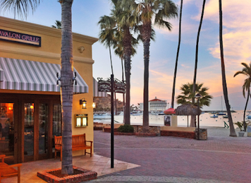 california/santa-catalina-island/restaurant/avalon-grille