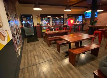 california/inglewood/restaurant/two-hommes