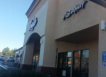 california/chula-vista/rancho-del-rey/restaurant/pizza-hut