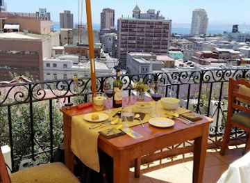 chile/valparaiso/restaurant/la-caperucita-y-el-lobo