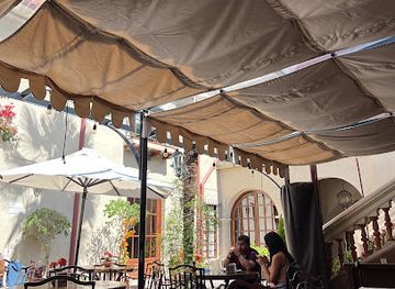 bolivia/sucre/la-recoleta/restaurant/restaurante-la-posada