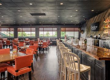 missouri/table-rock-lake/restaurant/jack-henry-s-at-thousand-hills