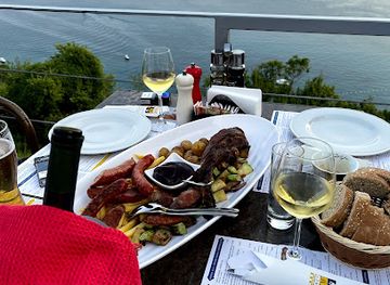 montenegro/bar-riviera/restaurant/el-rey-caffe-bar