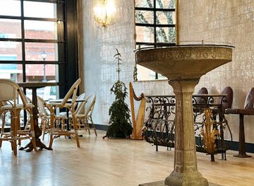 nebraska/kearney/restaurant/le-chateau-bistro