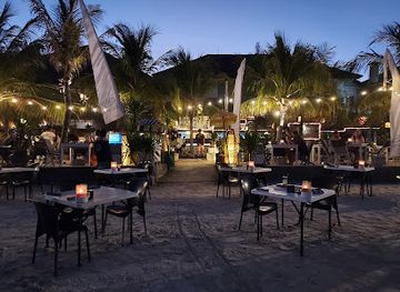indonesia/gili-islands/restaurant/scallywags-restaurant