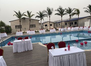 sierra-leone/eastern-province/restaurant/tropical-restaurant