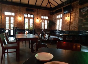 myanmar-burma/yangon/restaurant/50th-street-restaurant-bar