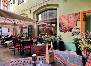 Restaurace Naše Farma