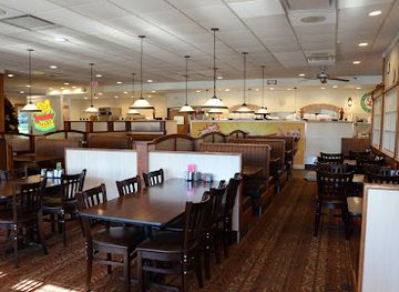 illinois/joliet/restaurant/louie-s-waffle-house