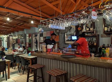 antigua-and-barbuda/liberta/restaurant/paparazzi-pizzeria-bar