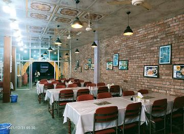 bangladesh/bhawal-region/restaurant/elish-voj-restaurant