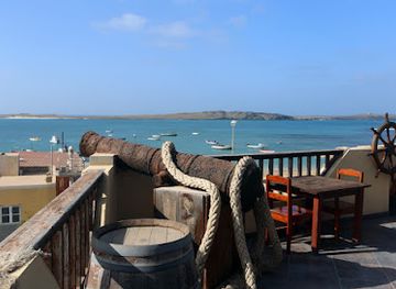 cabo-verde/praia-de-diante/restaurant/porton-di-nos-ilha