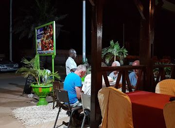 the-gambia/lamin/restaurant/muna-s-bar-and-restaurant