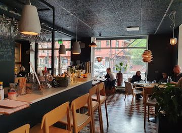 finland/helsinki/eira/restaurant/samesame