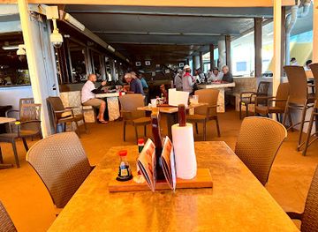 guam/cetti-bay/restaurant/jeff-s-pirates-cove