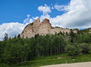 south-dakota/black-hills-national-forest/restaurant/laughing-water-restaurant